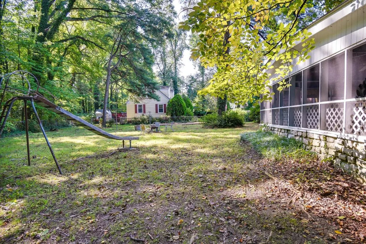 Pet-Friendly Norfolk Retreat About 7 Mi To Beach! Virginia Beach 0*,