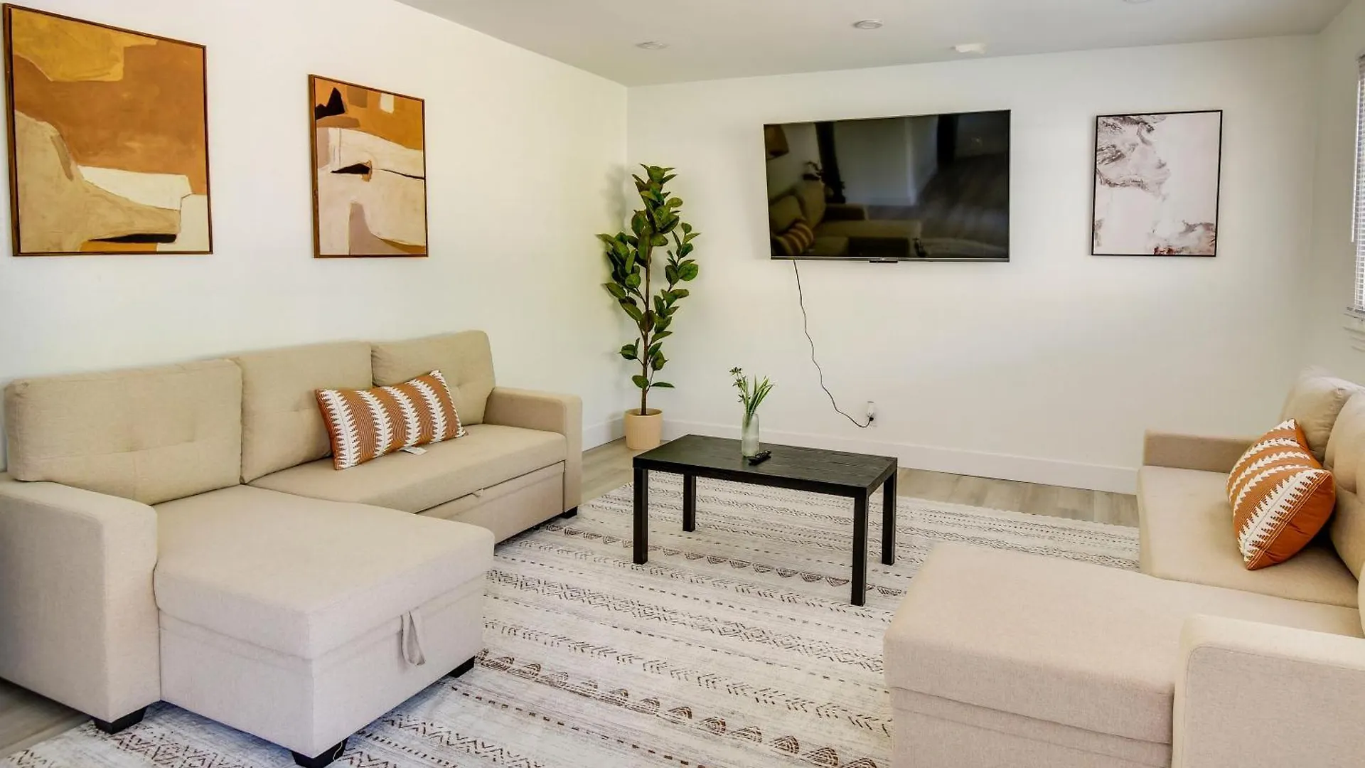 Pet-Friendly Norfolk Retreat About 7 Mi To Beach! Virginia Beach